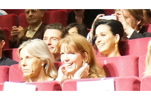 オーランド・ブルーム＆ケイティ・ペリー、カンヌで熱愛ぶりをみせる 画像