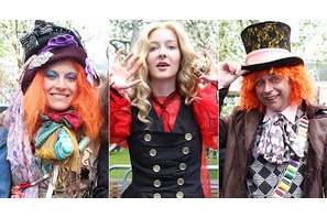 マッドハッター＆アリスそのもの!? 『アリス・イン・ワンダーランド』プレミアに集結するコスプレイヤーたち 画像