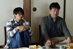 向井理が“堤ワールド”集大成と語る「神の舌を持つ男」今夜から 画像