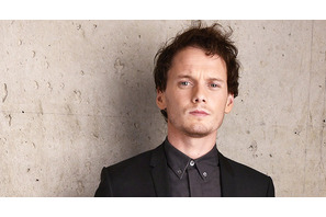 故アントン・イェルチンの両親、事故を起こした車メーカーを訴える構え 画像