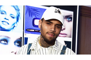 クリス・ブラウン、女性に銃を向け再び逮捕 画像