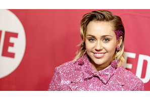 マイリー・サイラス、レッドカーペットから“引退”宣言!? 画像