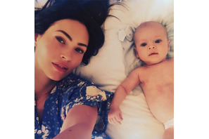 ミーガン・フォックス、8月に誕生した息子の写真を初公開！ 画像