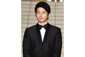 向井理、堤監督の「9頭身」指摘に「8.5頭身です」 画像