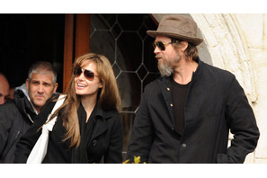 来日中のジョニーの留守宅に、ブランジェリーナ家が訪問 画像