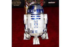 『スター・ウォーズ』新“R2-D2役”にジミー・ヴィー 画像