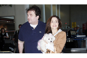 昨年末急死したブリタニー・マーフィの夫、サイモン・モンジャックが39歳で急死 画像