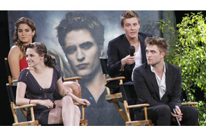 ロバート・パティンソン、クリステン・スチュワートの失言をフォロー？ 画像