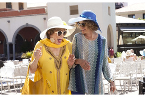 【特別映像】シャーリー・マクレーン＆ジェシカ・ラング、保険金で豪華な女子旅へ！ 画像