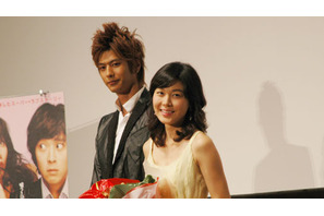 『彼女を信じないでください』キム・ハヌル、速水もこみち初日舞台挨拶 画像