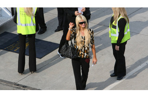 レオナルド・ディカプリオ、パリス・ヒルトンと一緒に南ア入りしてW杯観戦 画像