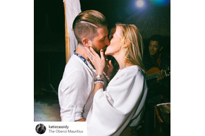 「ARROW／アロー」ケイティ・キャシディ、婚約！ 画像