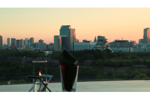 この夏は”泡と絶景”！ ホテル最上階の極上バルで贅沢時間を 画像