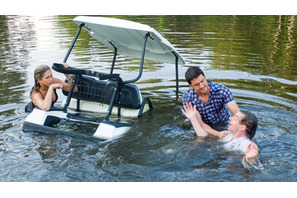 ジェニファー・アニストンを池に落とせ？　『バウンティー・ハンター』特別動画到着 画像