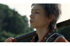 菅田将暉“鬼ちゃん”、「見たこともない景色」を全力熱唱！ 三太郎新CM 画像