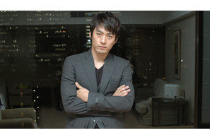 チュ・ジンモインタビュー　恋するイメージから一転！　男だらけの現場に… 画像