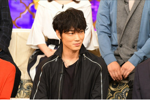 綾野剛、憧れの人を前にまさかの涙!?「櫻井・有吉THE夜会」 画像