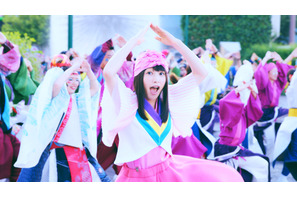 桜井日奈子、桃太郎ならぬ“MOMOガール”に変身!? 鬼カワイイダンスを披露 画像