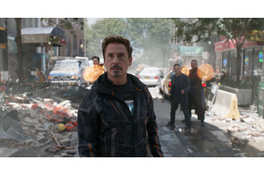 アイアンマンにいったい何が…!?『アベンジャーズ』最新作「ヒーローの日」に日本版予告到着 画像