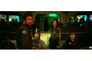 ジェラルド・バトラー、地球を救うため「12時間も吊られっぱなし」 画像