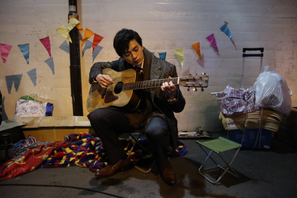 「ドメキス」最終回目前！ 新田真剣佑のギター姿にファン歓喜！ 「セクシー」「やばめ」 画像