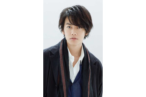 イメージに捉われない稀有な俳優・佐藤健の愁いを帯びた魅力 画像