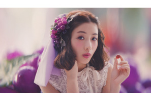 石原さとみ、想定外の可愛い誘惑に現場スタッフも釘づけ！新CMで“方言萌え” 画像