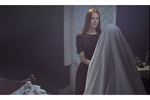 あなたを感じる…『エンジェル、見えない恋人』魅惑の未公開場面写真 画像