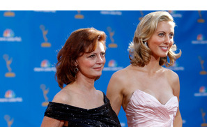 スーザン・サランドン、愛娘の挙式で元パートナーのティム・ロビンスとホスト務める 画像