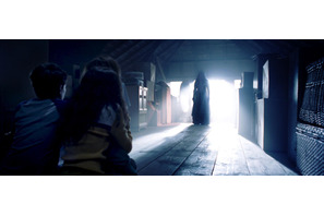 「マジ怖かった」…『ラ・ヨローナ ～泣く女～』カーテンの中から現れる最恐映像入手 画像