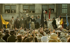 非武装の民衆に軍隊が…英国史上最も悪名高い事件描く『ピータールー』予告 画像