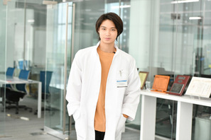磯村勇斗、キーパーソンの若き科学者役で出演！ 山下智久と初共演「インハンド」 画像