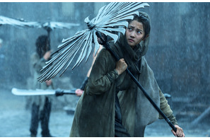 傘が鋭い武器に！「リアルに描く」“生身”の圧倒的迫力映像『SHADOW／影武者』 画像