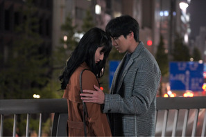 「同期のサクラ」橋本愛＆新田真剣佑が急接近!? 急展開の8話場面写真 画像