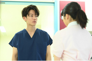 佐藤健のドS＆白衣に「ずるい…」ファン歓喜　「恋はつづくよどこまでも」第1話 画像