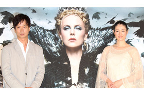 “悪の女王”演じる小雪、夫・松山ケンイチも「楽しんだら？」と背中押す 画像