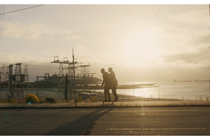 サンフランシスコの街をスローモーションで駆けるスケボーの2人の特別感…雄弁な冒頭映像解禁 画像