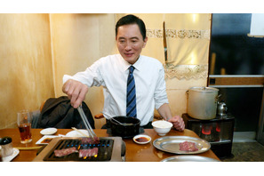 松重豊“五郎”、花火師になって帰ってくる!? 年末年始は「孤独のグルメ」三昧 画像