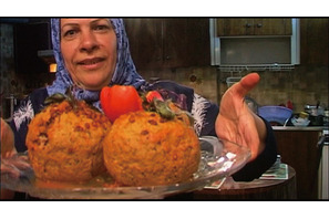 【シネマモード】キッチンから見えてくる、甘酸っぱい素顔のイラン『イラン式料理本』 画像
