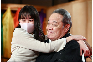 戸田恵梨香の“小悪魔”ぶりが話題に リアルな“介護ストーリー”にも注目集まる「俺の家の話」1話 画像