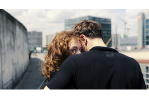 【当選者のみ入室可能】『水を抱く女』シネマカフェオンライン試写室 画像