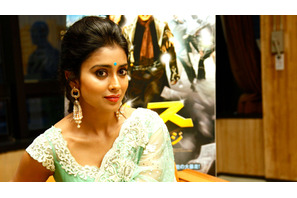 【美的アジア】ぶっとび映画『ボス その男ジヴァージ』主演シュリヤー・サランの女道 画像