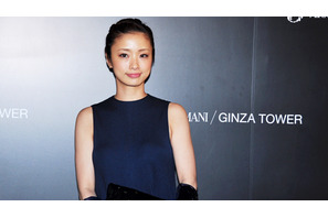 上戸彩、結婚を経て「最近、大人っぽくなったと言われます」と変化を明かす 画像