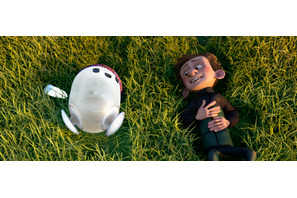 「Zoomを通じて監督をした」『ロン 僕のポンコツ・ボット』監督が製作苦労を明かす 画像