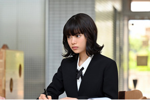 杉咲花“穂乃果”に「クセ強い」「キャラ濃い」の声、西島秀俊と蒔田彩珠の共演に“モネ”を思い出す視聴者も…松本潤主演「99.9」SP 画像