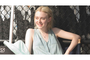 ダコタ・ファニング、ケヴィン・クラインの愛人役で伝記映画に出演 画像