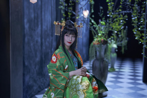 柴咲コウ“侑子”豪華衣装をまとう『xxxHOLiC』美麗ビジュアル 画像