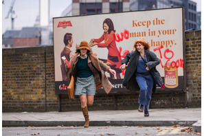 キーラ・ナイトレイ、“活動家”ジェシー・バックリーと運命を変える出会い『彼女たちの革命前夜』 画像