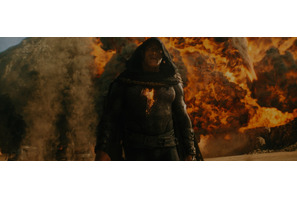 “破壊神”ドウェイン・ジョンソンが大暴れ！『ブラックアダム』最新映像＆場面写真 画像