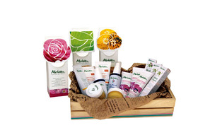 産地直送植物コスメ、到着！「フラワーウォーター ローズ リセットミスト」を5名様にプレゼント 画像